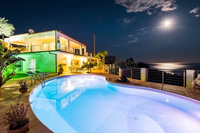 Letojanni,Villa Luce