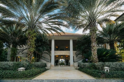 Luxury Villa Photo #4