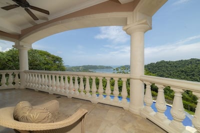 Luxury Villa Photo #39