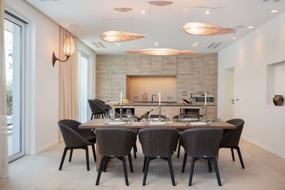 Luxury Villa Photo #43