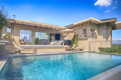 Luxury Villa Photo #4