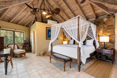 Luxury Villa Photo #7