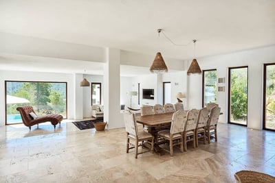 Luxury Villa Photo #15