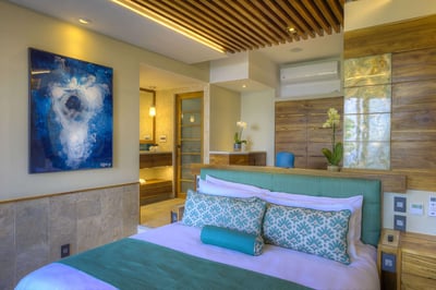 Luxury Villa Photo #50