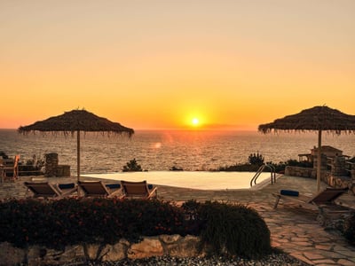Luxury Villa Photo #8