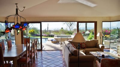 Luxury Villa Photo #29