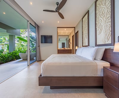 Luxury Villa Photo #34