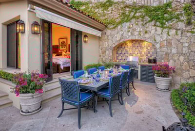 Luxury Villa Photo #9