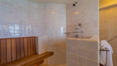 Luxury Villa Photo #42