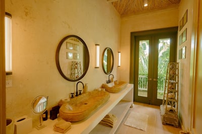 Luxury Villa Photo #46