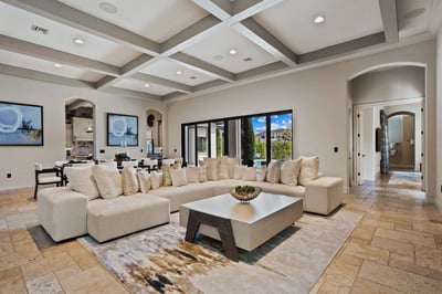 Luxury Villa Photo #16