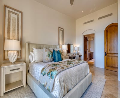 Luxury Villa Photo #55