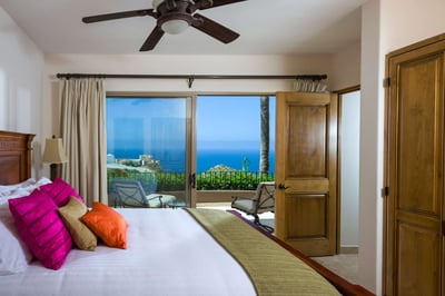 Luxury Villa Photo #36