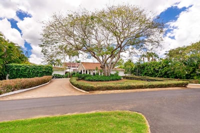 Luxury Villa Photo #37