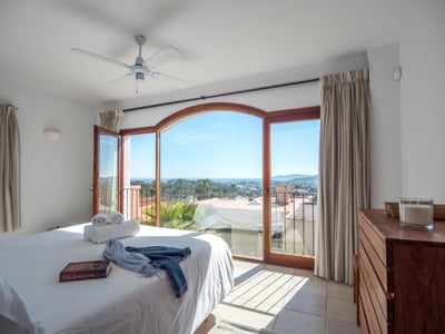 Luxury Villa Photo #14