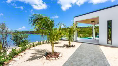 Luxury Villa Photo #8