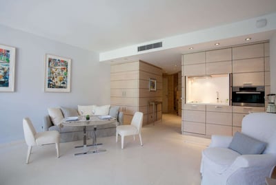 Luxury Villa Photo #7