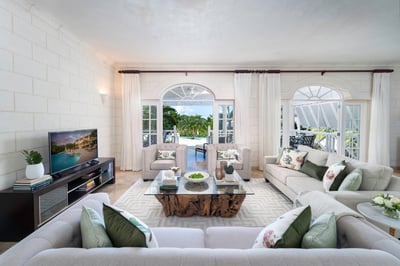 Luxury Villa Photo #11