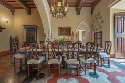 Luxury Villa Photo #15