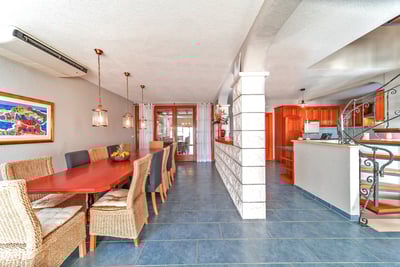 Luxury Villa Photo #15