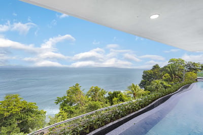 Luxury Villa Photo #48