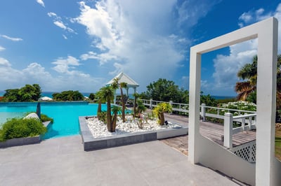Luxury Villa Photo #5