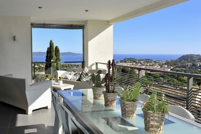 Luxury Villa Photo #7