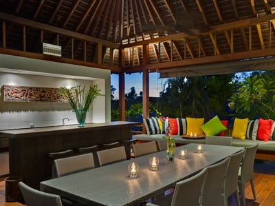 Luxury Villa Photo #5