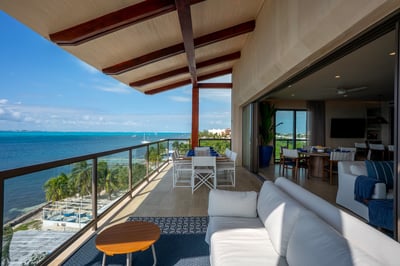 Luxury Villa Photo #42