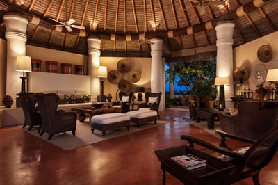 Luxury Villa Photo #17