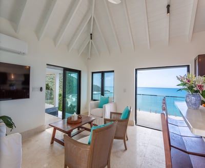 Luxury Villa Photo #9