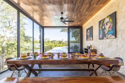 Luxury Villa Photo #5