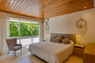 Luxury Villa Photo #56