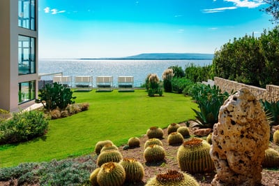 Luxury Villa Photo #14