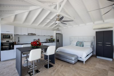 Luxury Villa Photo #49