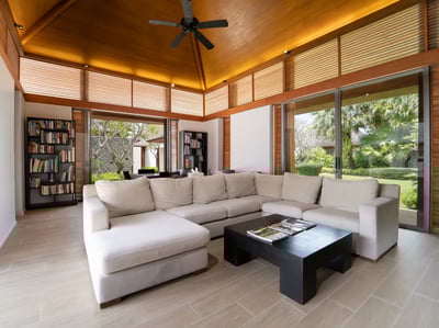 Luxury Villa Photo #11