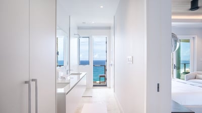 Luxury Villa Photo #20