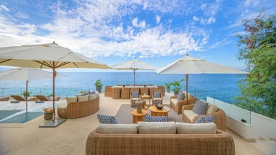 Luxury Villa Photo #13