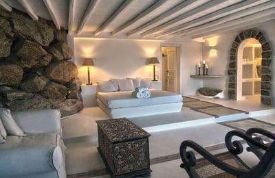 Luxury Villa Photo #28