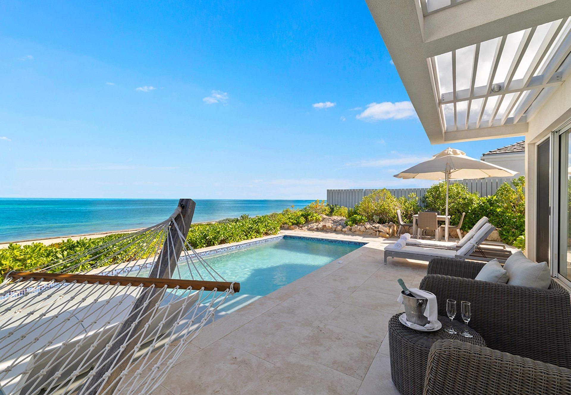 Two Bedroom Beachfront Villa Deluxe - 3
