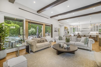 Luxury Villa Photo #22