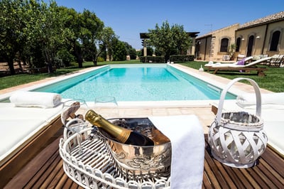 Luxury Villa Photo #5