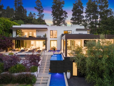 Luxury Villa Photo #2