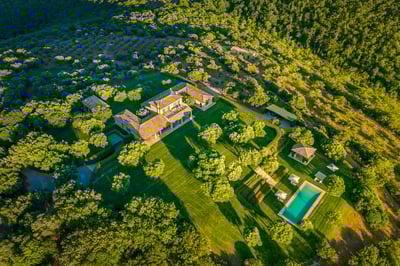 Luxury Villa Photo #40