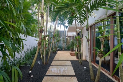 Luxury Villa Photo #8