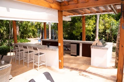Luxury Villa Photo #10