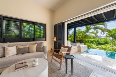 Luxury Villa Photo #39