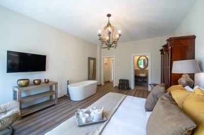 Luxury Villa Photo #20