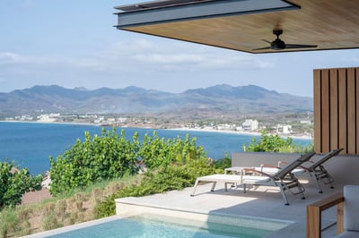 Luxury Villa Photo #7