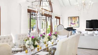 Luxury Villa Photo #22